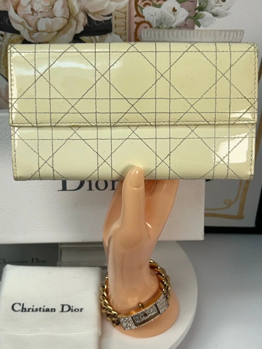 DIOR Cannage Quilted Patent Leather Continental Wallet 💖